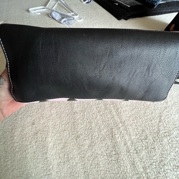 Betsey Johnson purse like new - Picture 10 of 11